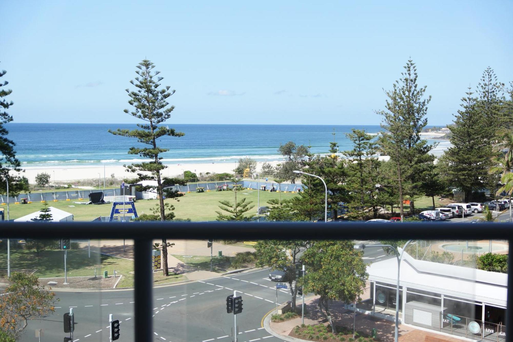 Blue C Coolangatta Aparthotel Exterior foto